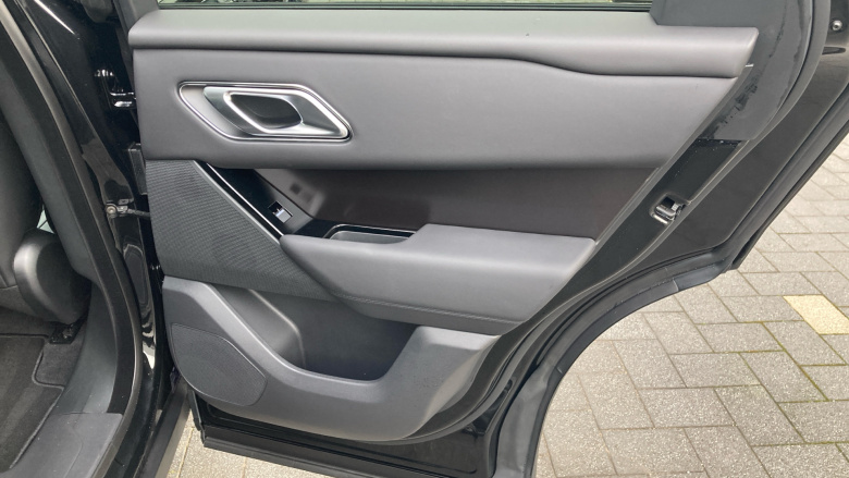 Land Rover Range Rover Velar 2.0 D200 MHEV Dynamic SE 5dr Auto Diesel Estate